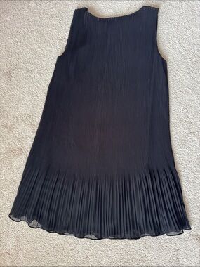 H&M Black Pleated Midi Dress